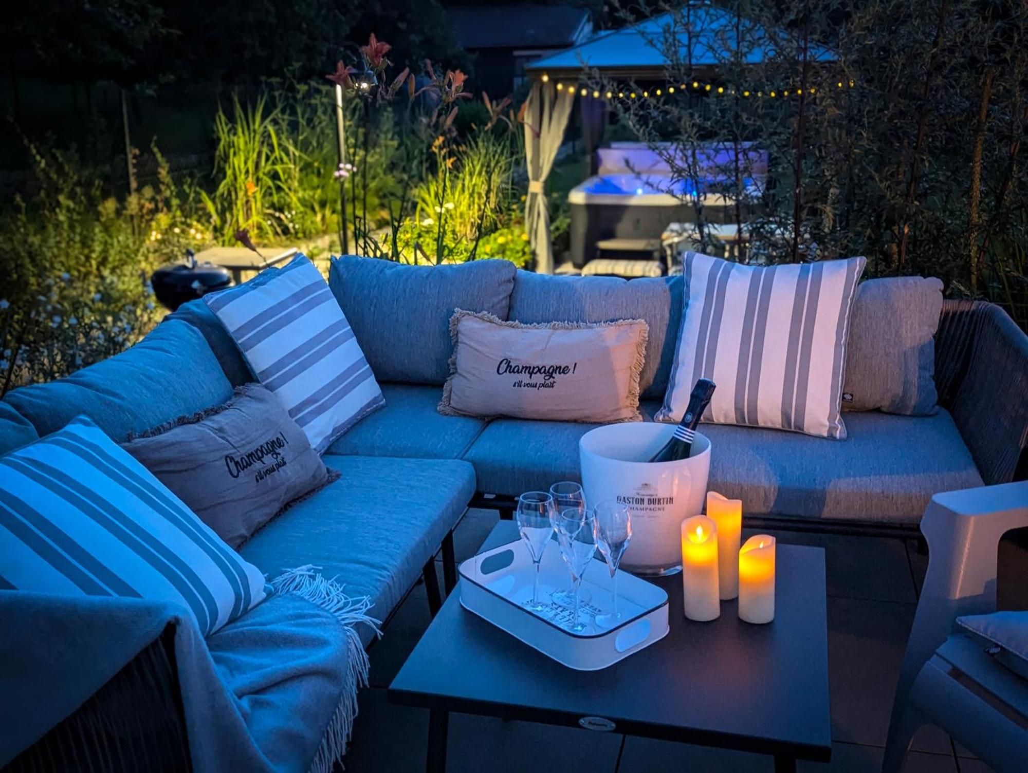 Le Cemarose: Spa, Jardin, Terrasse Et Jolie Vue Au Coeur D'Épernay Kültér fotó